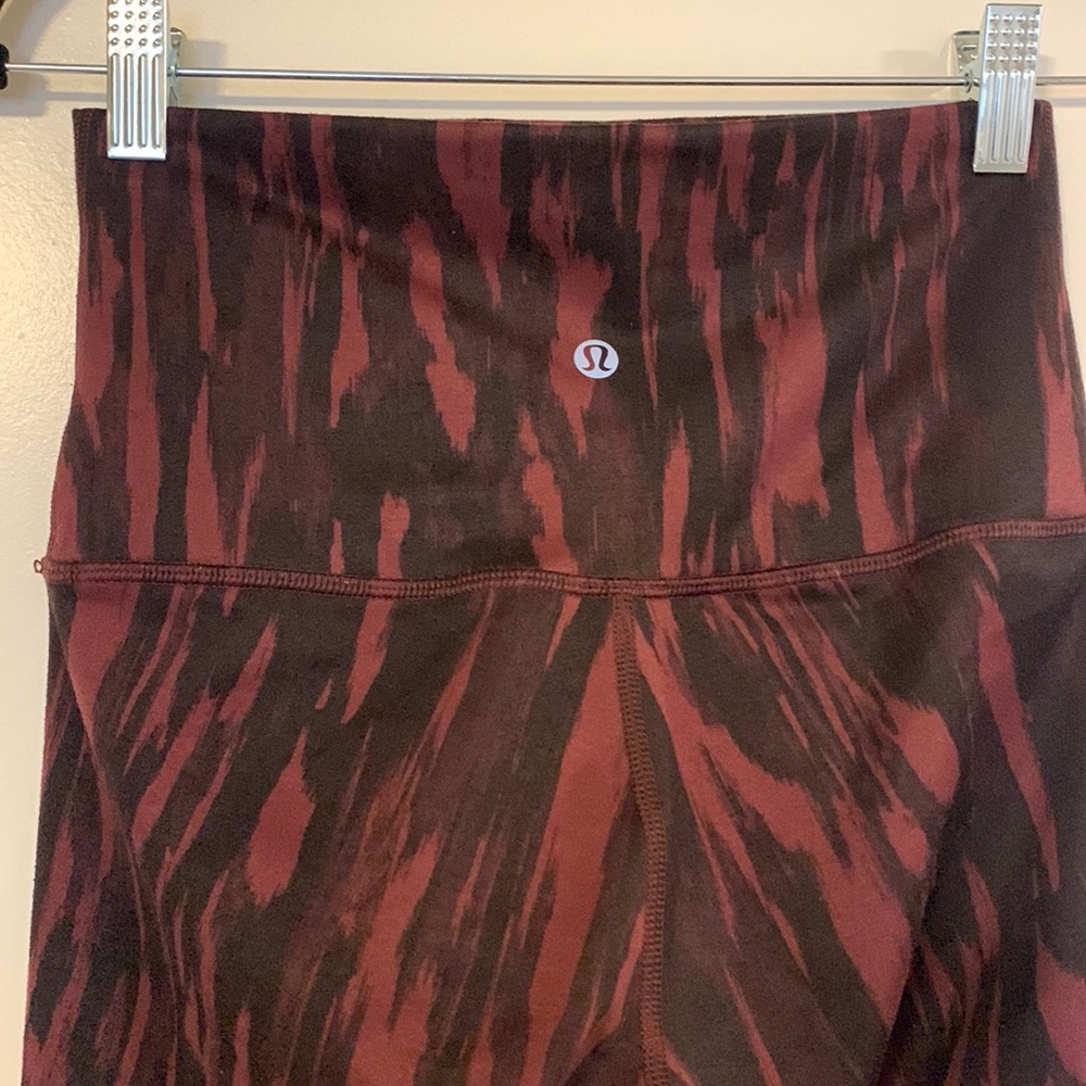 Lululemon Cropped Leggings Size 4